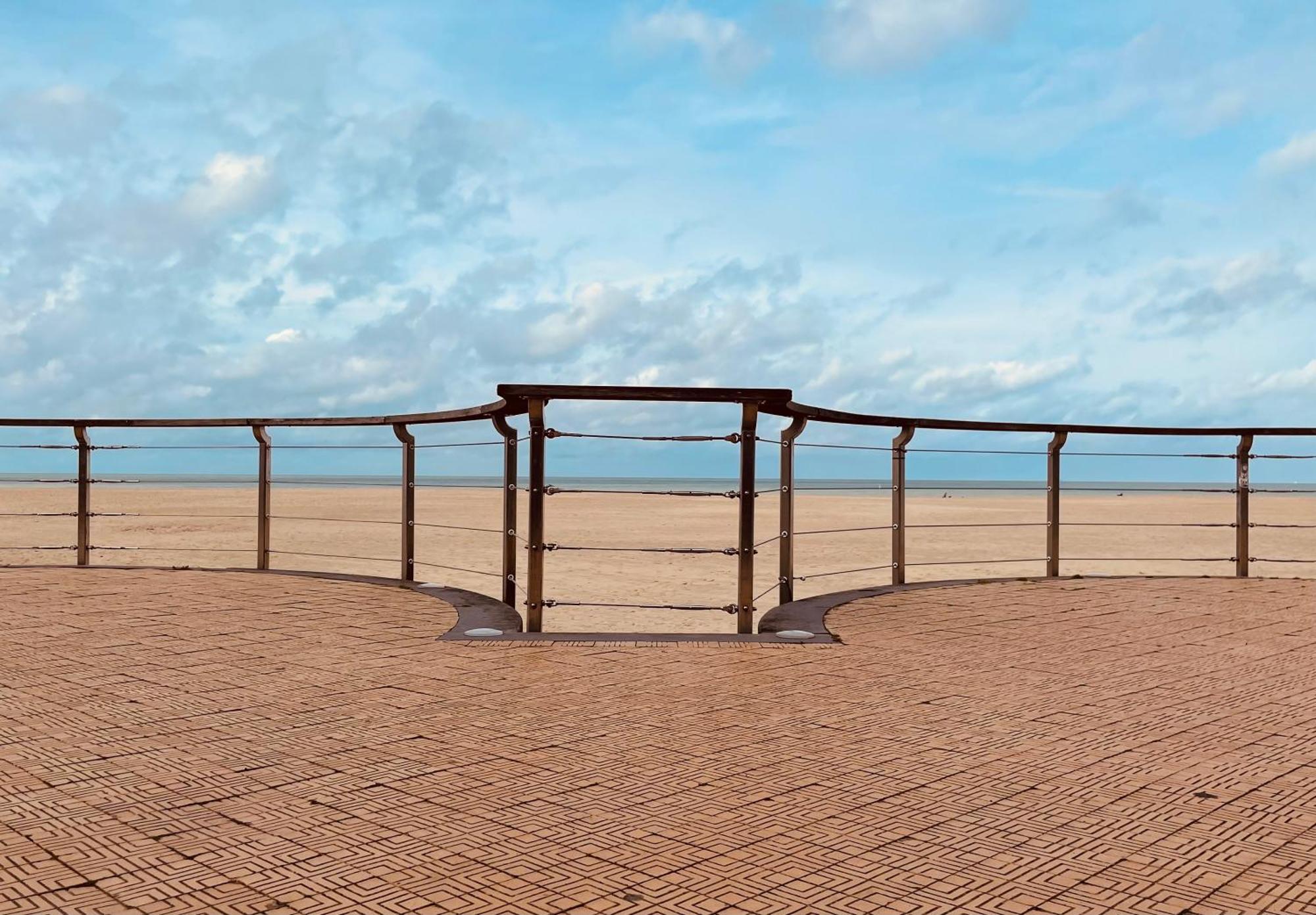 Familial, Lumineux Avec Parking & Terrasse Apartamento Ostende